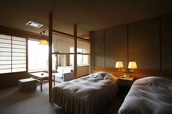 Shikotsuko Daiichi Hotel Suizantei Chitose  4*, Chitose (Hokkaido)